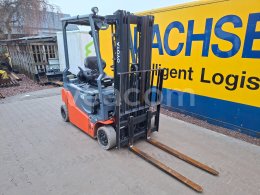 Online aukce: TOYOTA  8FBM16T