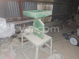 Online aukce:   KOVOVÝROBA TRNAVA 150 ŠROTOVNÍK KLADIVKOVÝ