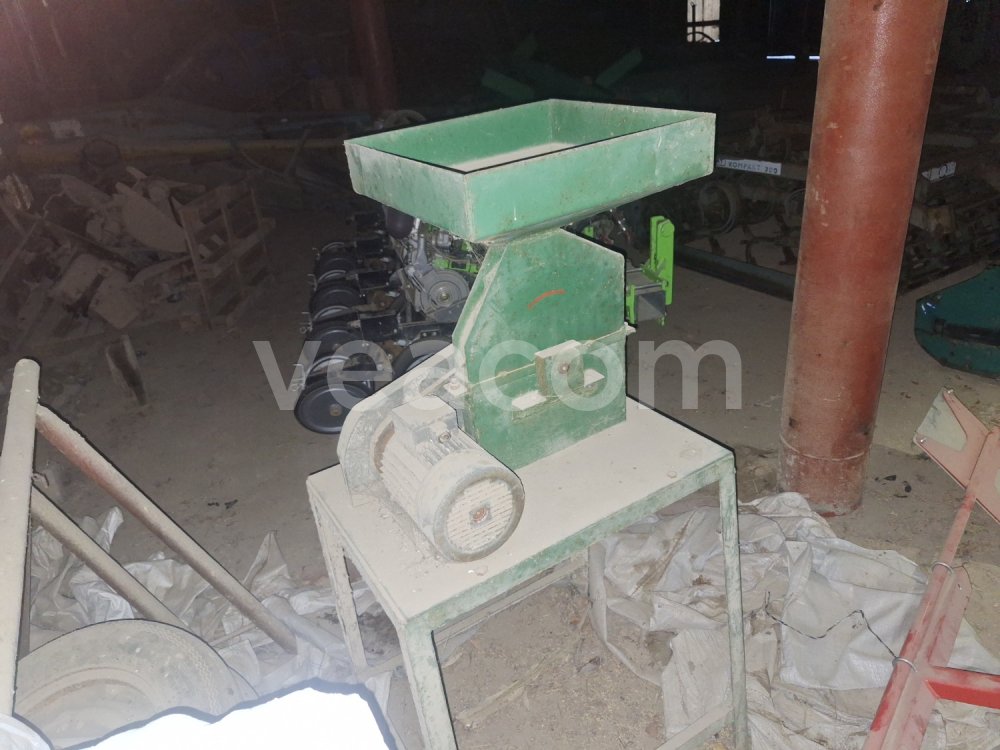 Online aukce:  KOVOVÝROBA TRNAVA 150 ŠROTOVNÍK KLADIVKOVÝ