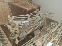 Online aukce:   POJEZDOVÁ DRÁHA + HÁKY