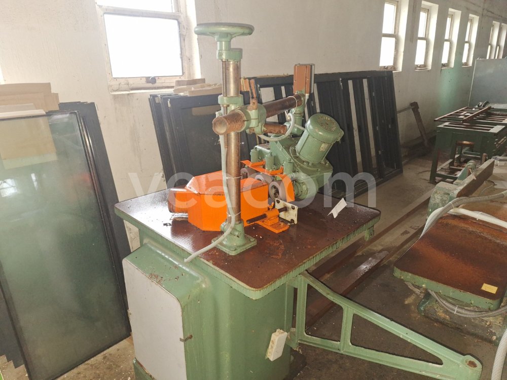 Интернет-аукцион:  SPODNÍ FRÉZA TOS SVITAVY