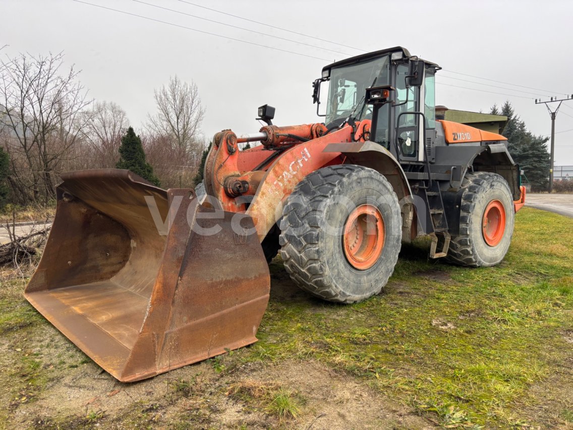 Online aukce: HITACHI  ZW310