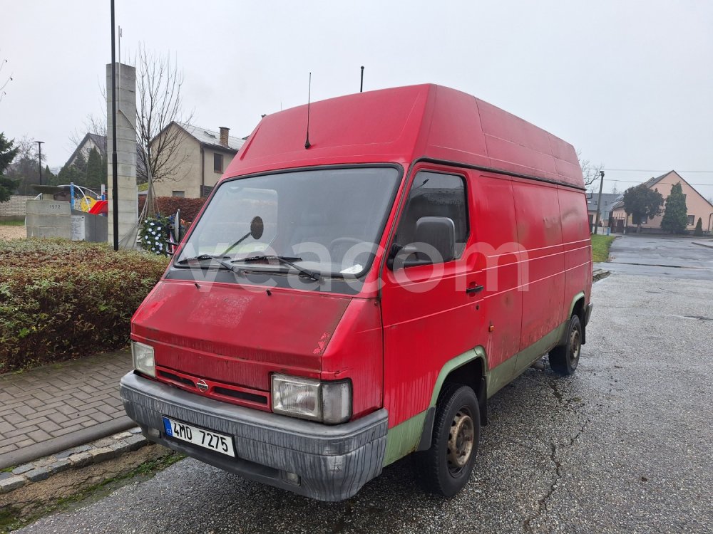 Online aukce: NISSAN  TRADE 100.35. VAN