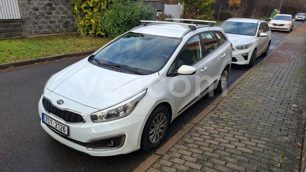 Online aukce: KIA  CEED