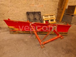 Online aukce:   ZBYNĚK LAZAR RTS - 3000 TRAKTOROVÁ RADLICE