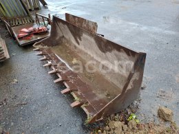 Online-Versteigerung:   MANITOU CBC 900 L2450 S3 LOPATA 240 CM