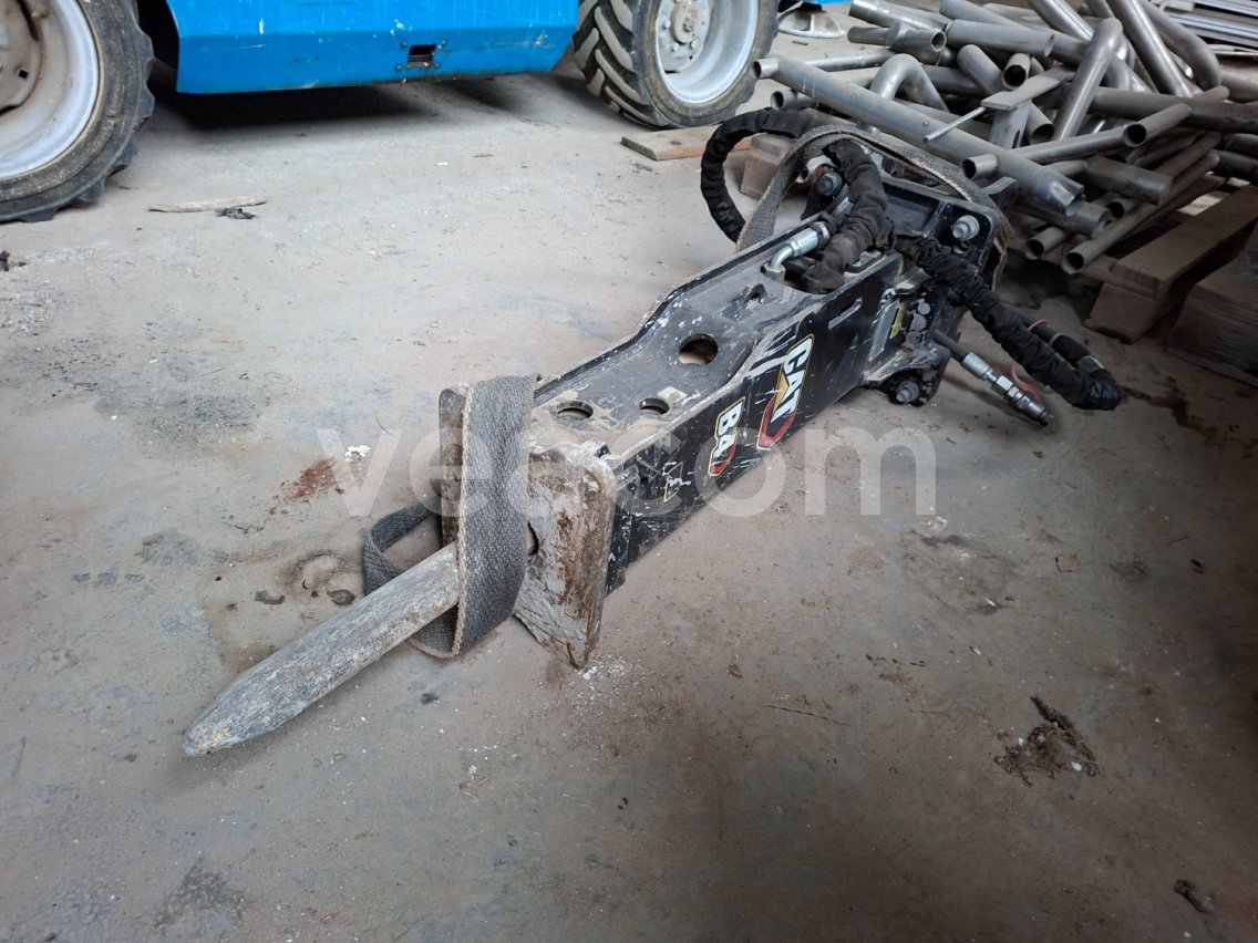 Интернет-аукцион: CATERPILLAR  B4 HYDRAULICKÉ KLADIVO