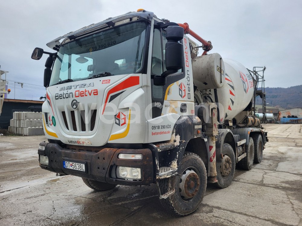 Online auction: ASTRA  HD9 G08 + CIFA MK 32 L