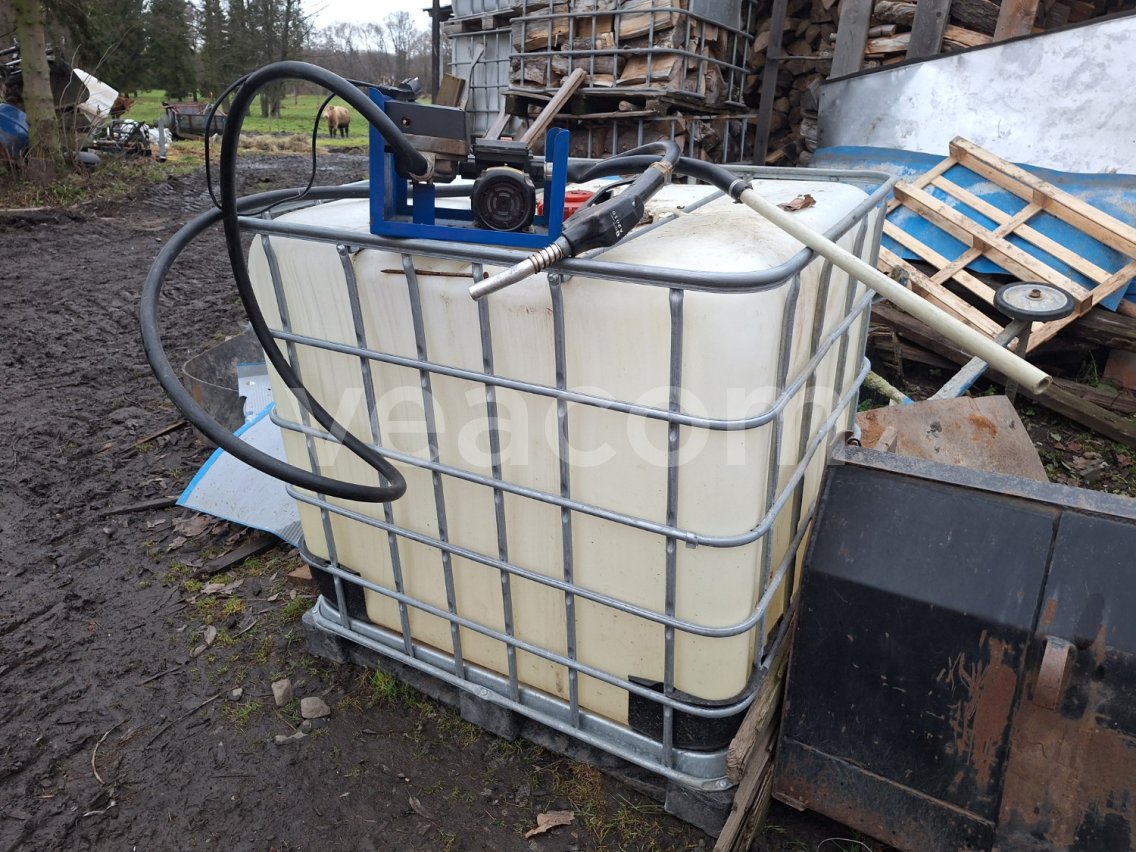 Online auction:   KONTEJNER IBC S TANKOVACÍ STANICÍ