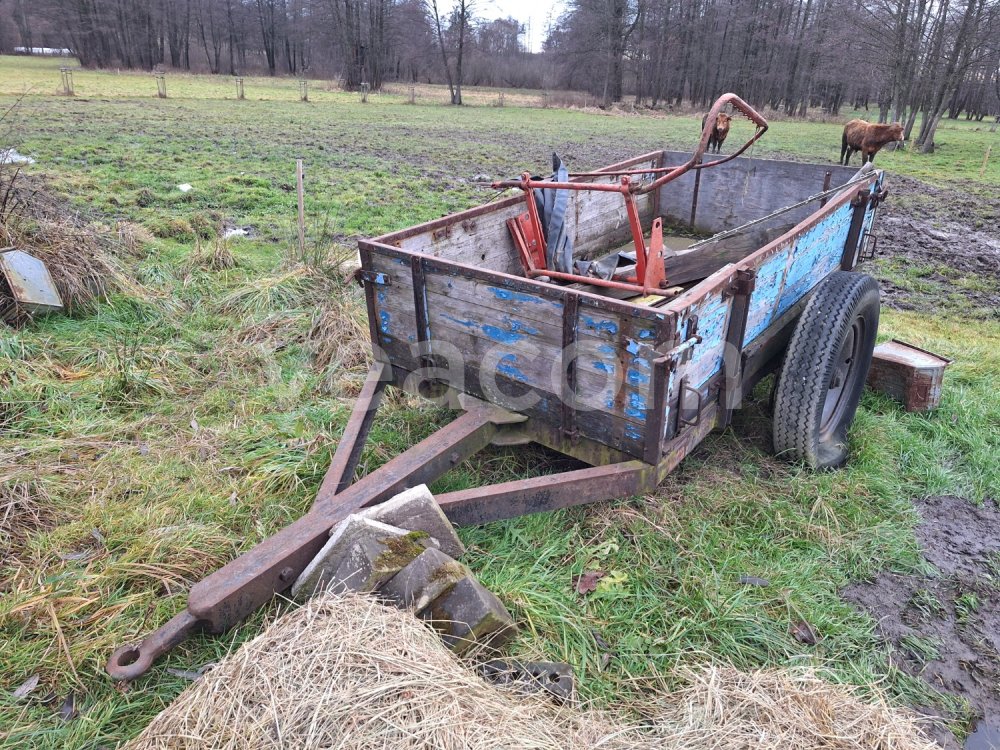 Online auction:  VLEČKA TRAKTOROVÁ