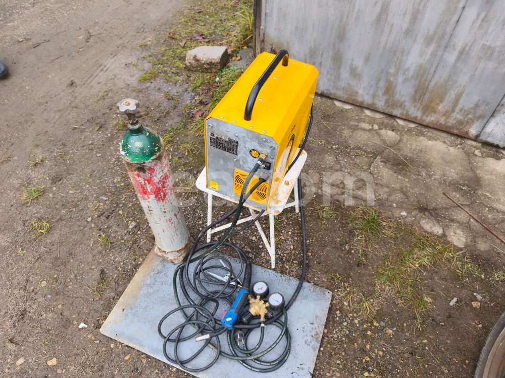 Online auction:  SVÁŘECÍ STROJE OMICRON OMI 175LS