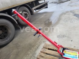 Online auction:   ZVOX JB80T-2