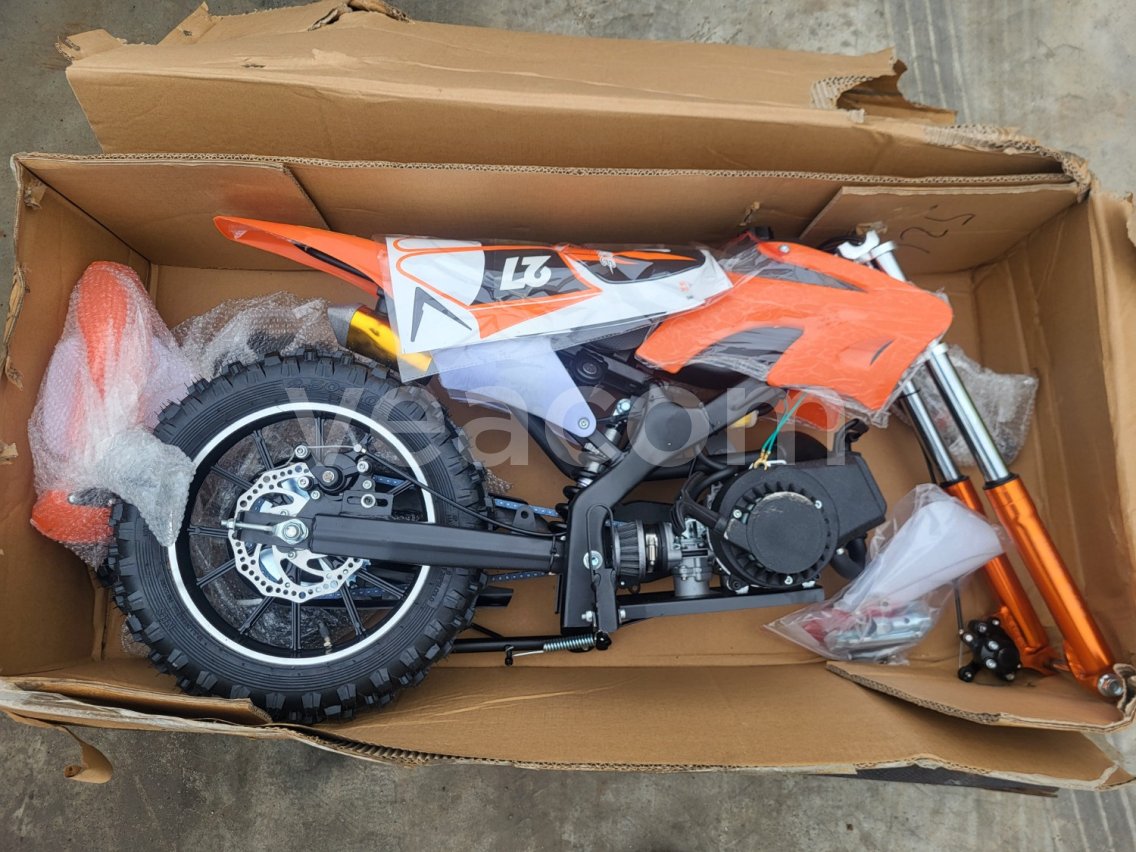 Online auction:   DIRTBIKE D7-05