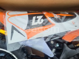 Online auction:   DIRTBIKE D7-05