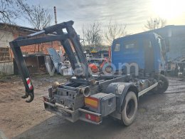 Online aukce: AVIA  D90