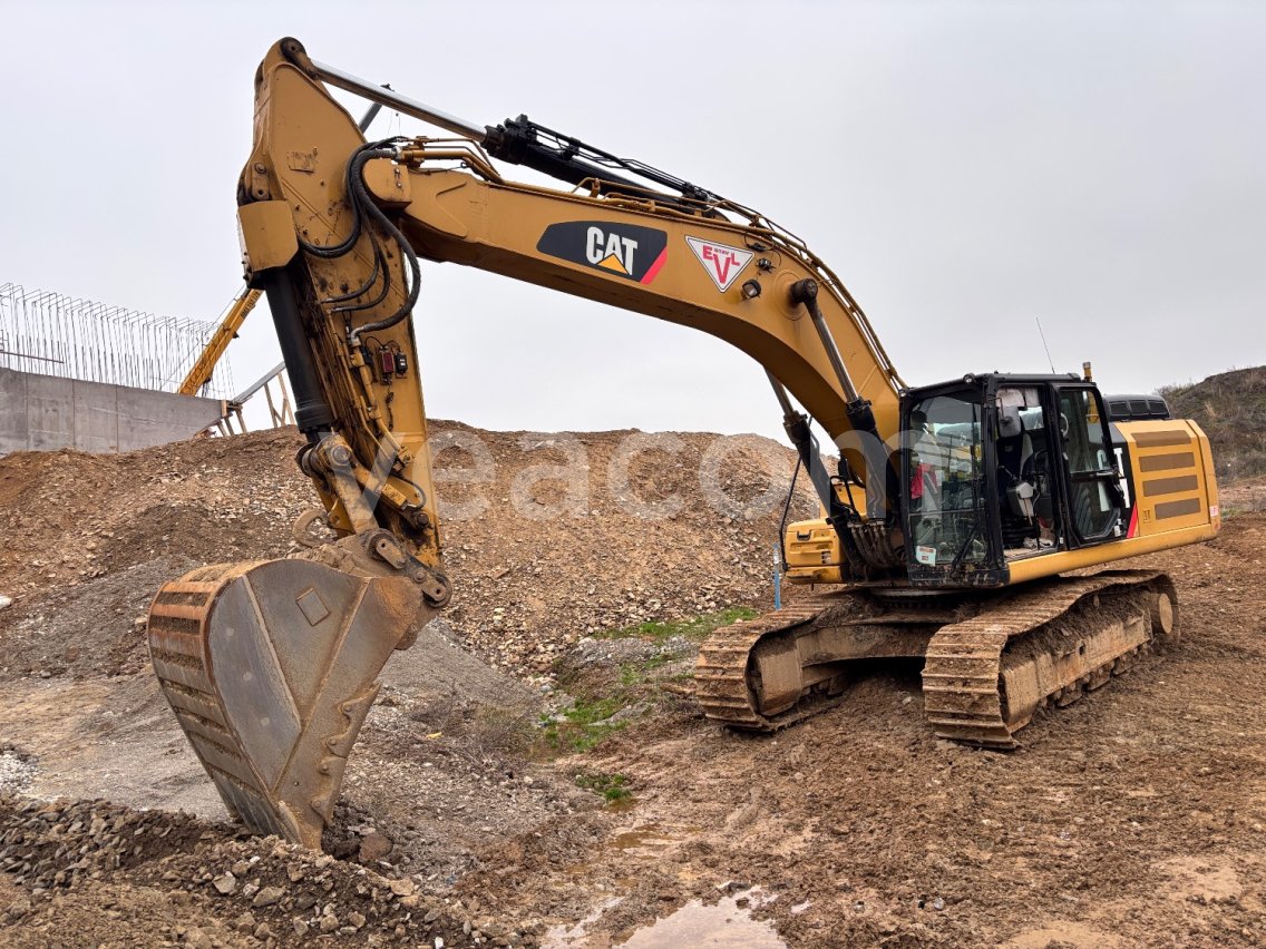 Online aukce: CAT  336 FLN XE + NIVELÁCIA