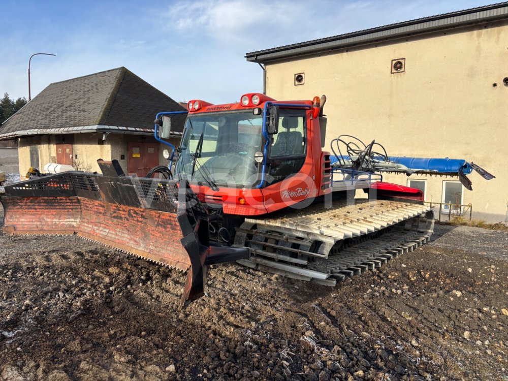Online auction:  KASSBOHRER PISTENBULLY PB 300