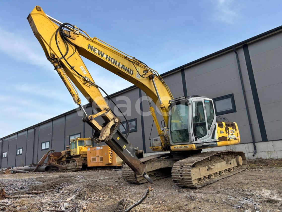 Online aukce: NEW HOLLAND  E215B