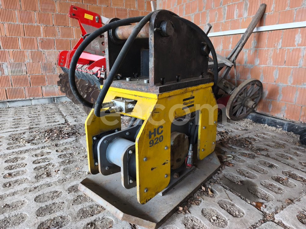 Online auction: ATLAS  HC-920