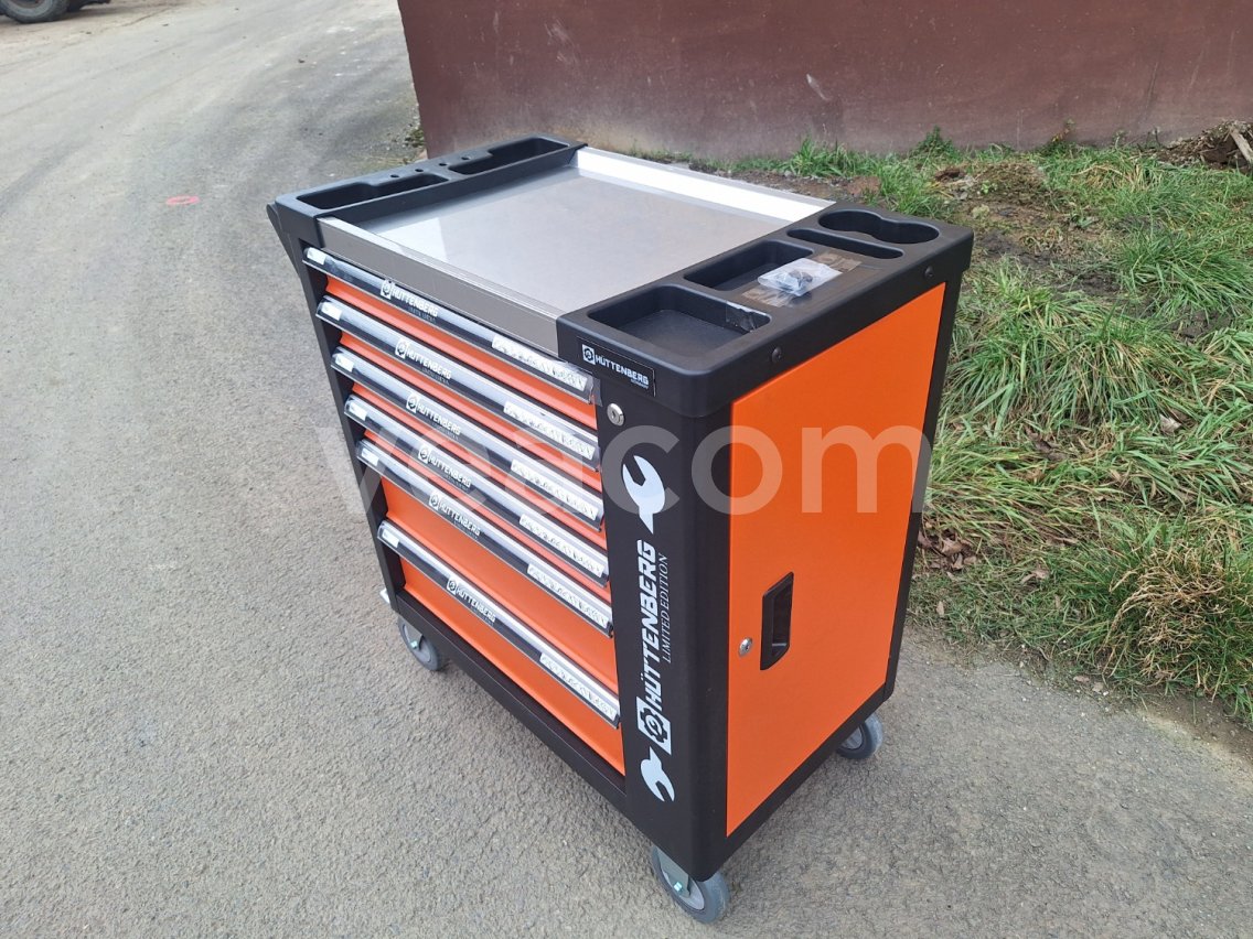 Online aukce:   HUTTENBERG VOZÍK S NÁŘADÍM