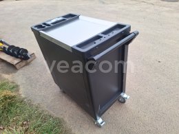 Online aukce:   HUTTENBERG VOZÍK S NÁŘADÍM