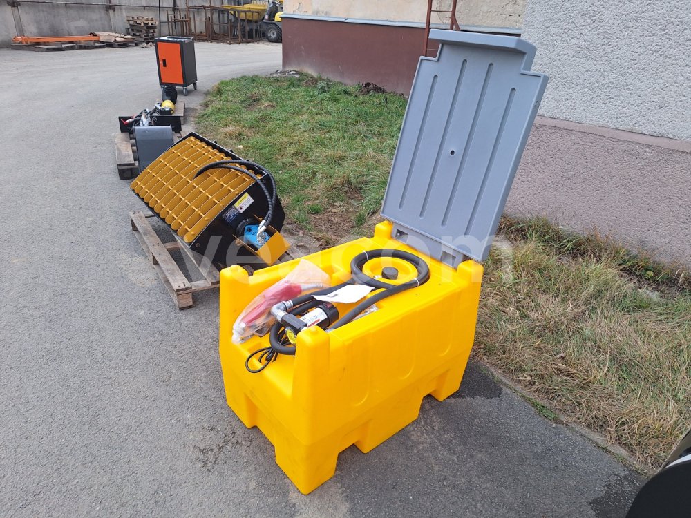 Интернет-аукцион:  KLAMER DTK 240 NÁDRŽ NA NAFTU S ČERPADLEM