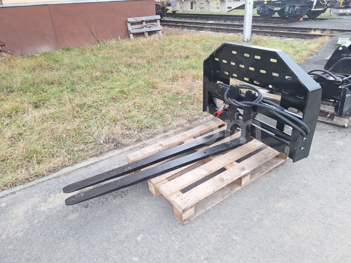 Online aukce:   VIDLE UNIVERZÁLNÍ S POSUVEM GIYU SF60