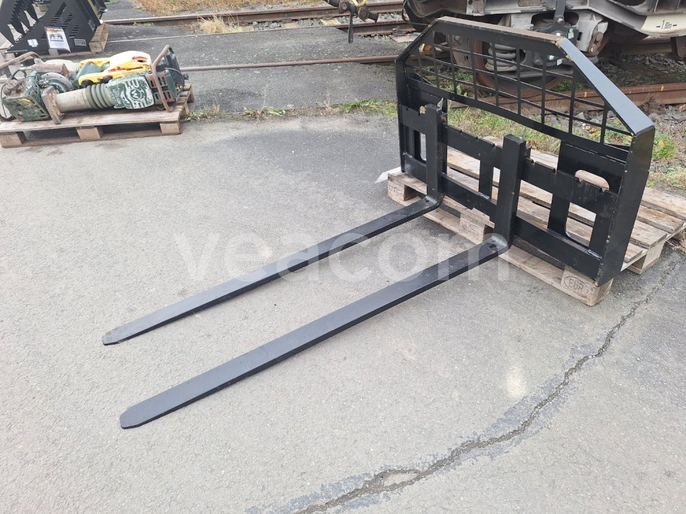 Интернет-аукцион: GIYI  GY DHC VIDLE NA NAKLADAČ