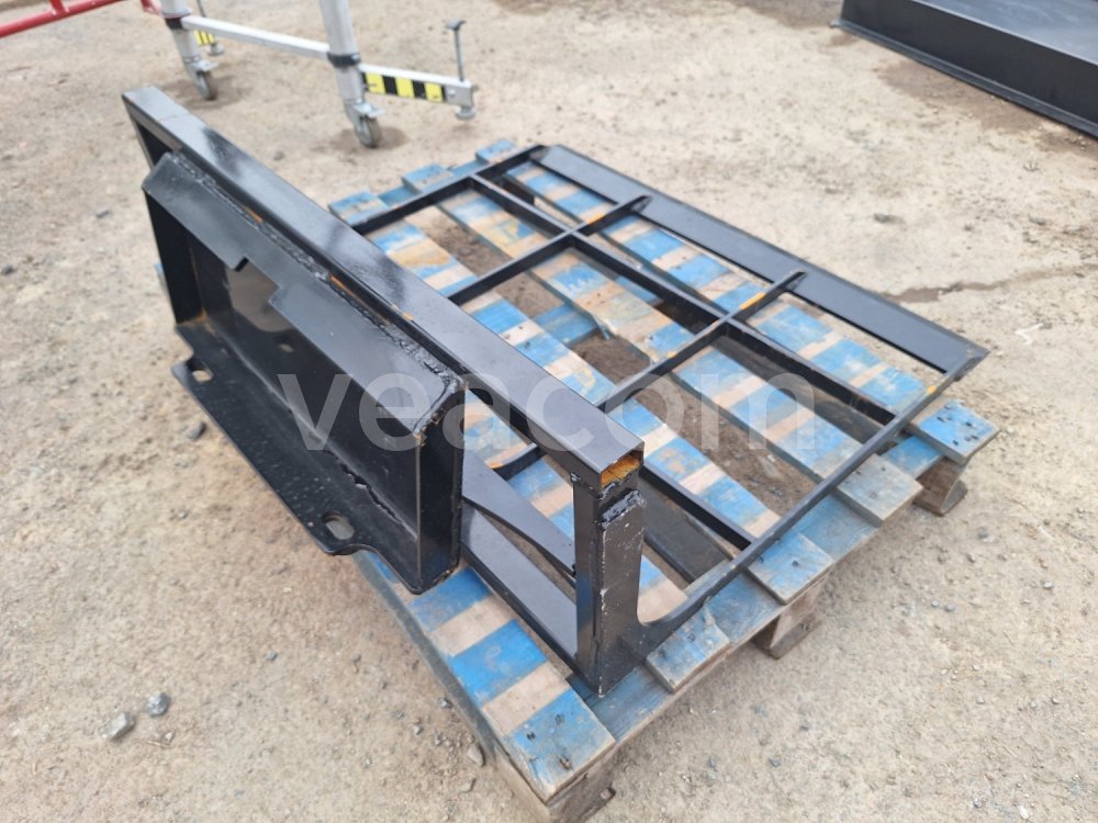 Интернет-аукцион:  ROVNACÍ RÁM PRO MINI-NAKLADAČ