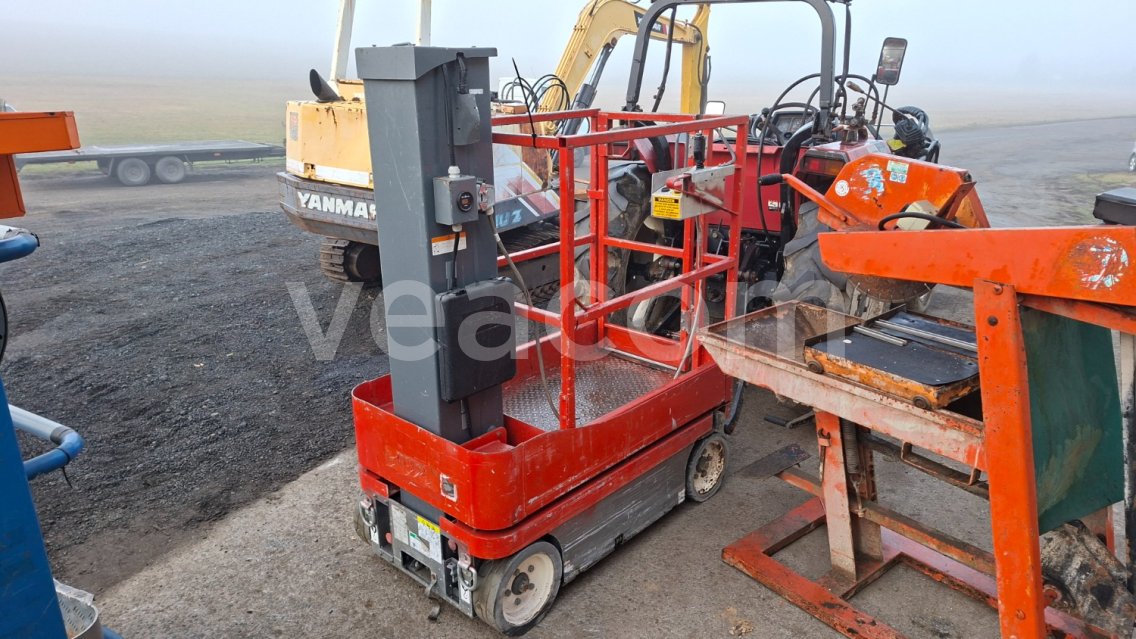 Online aukce:   SKY JACK SJ12