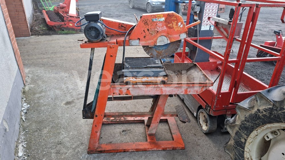 Online auction:  STOLOVÁ BLOKOVÁ PILA