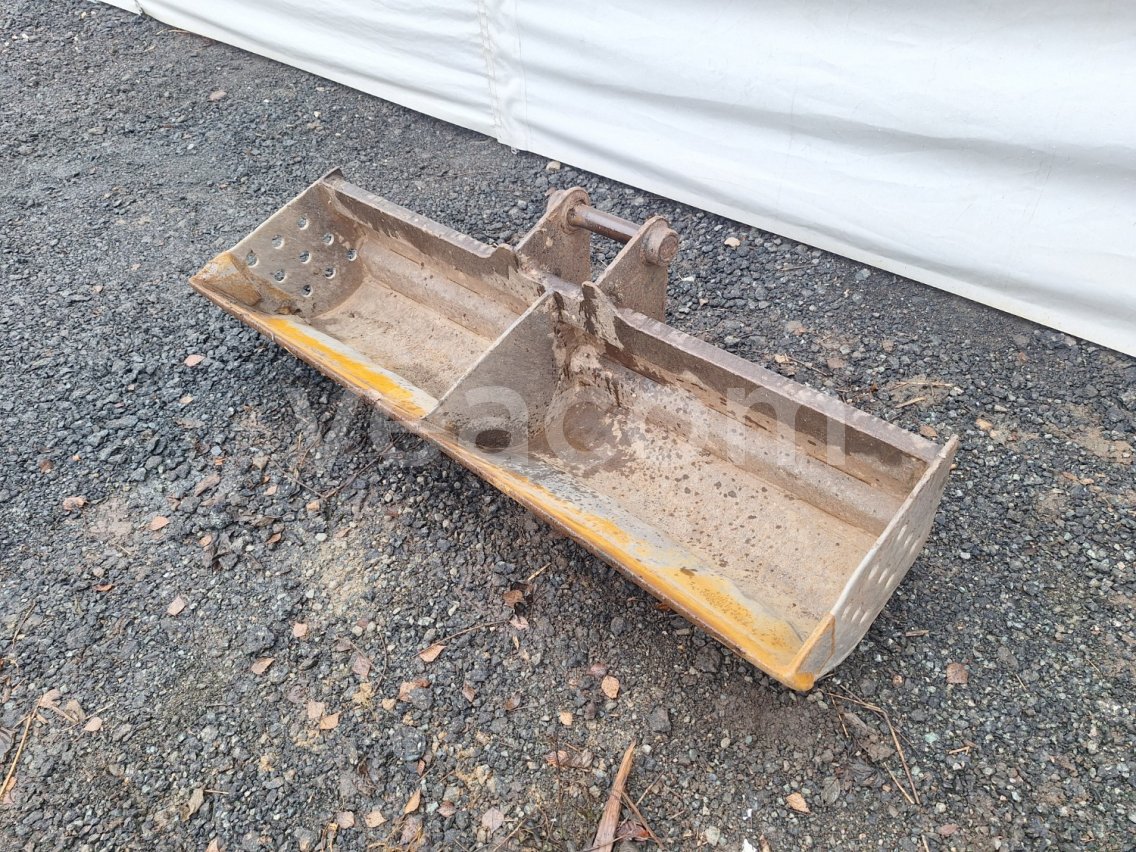 Online aukce:   SVAHOVÁ LŽÍCE 150 CM