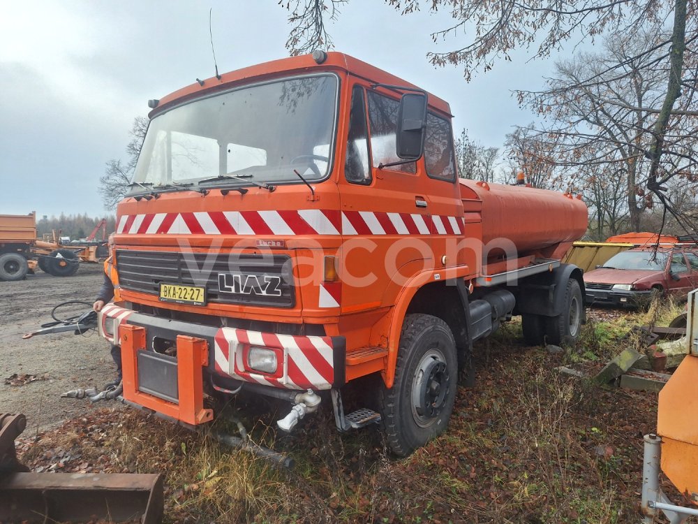 Online auction: KAROSA  SA 8 - L110