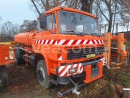 Online aukce: KAROSA  SA 8 - L110