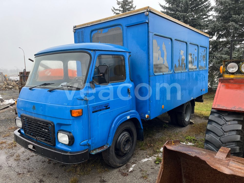 Online auction: AVIA  A 31 N