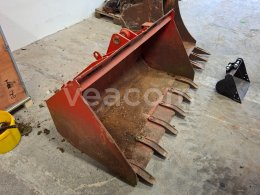 Online auction:   LOPATA SE ZUBY  145 CM