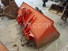 Online auction:   LOPATA SE ZUBY  145 CM