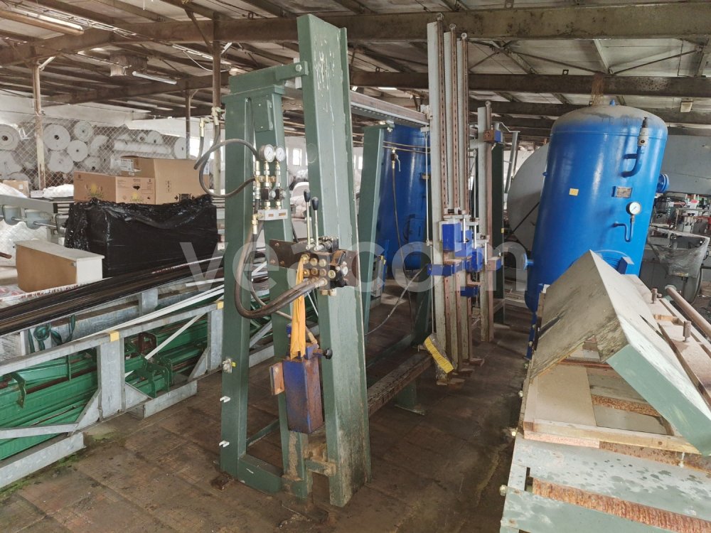 Online auction:  LIS OKENNÍCH ELEMENTŮ