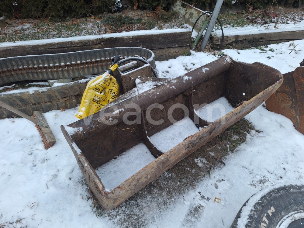 Online auction:  SVAHOVÁ LŽÍCE HYDRAULICKÁ JCB  130 CM