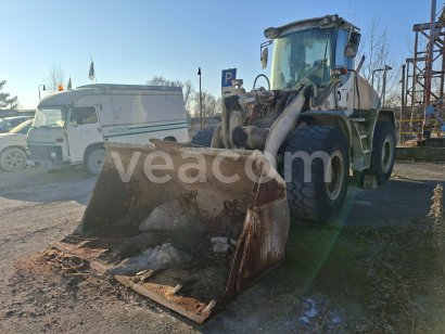 Online aukce: LIEBHERR  L 542 4X4