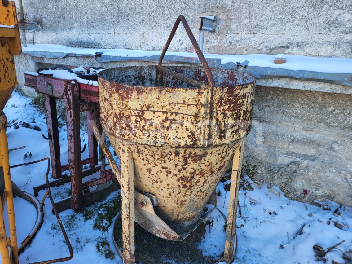 Online auction:   VEDRO NA LIATIE BETÓNU