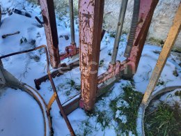 Online aukce:   HYDRAULICKÝ DRAPÁK NA PALETY