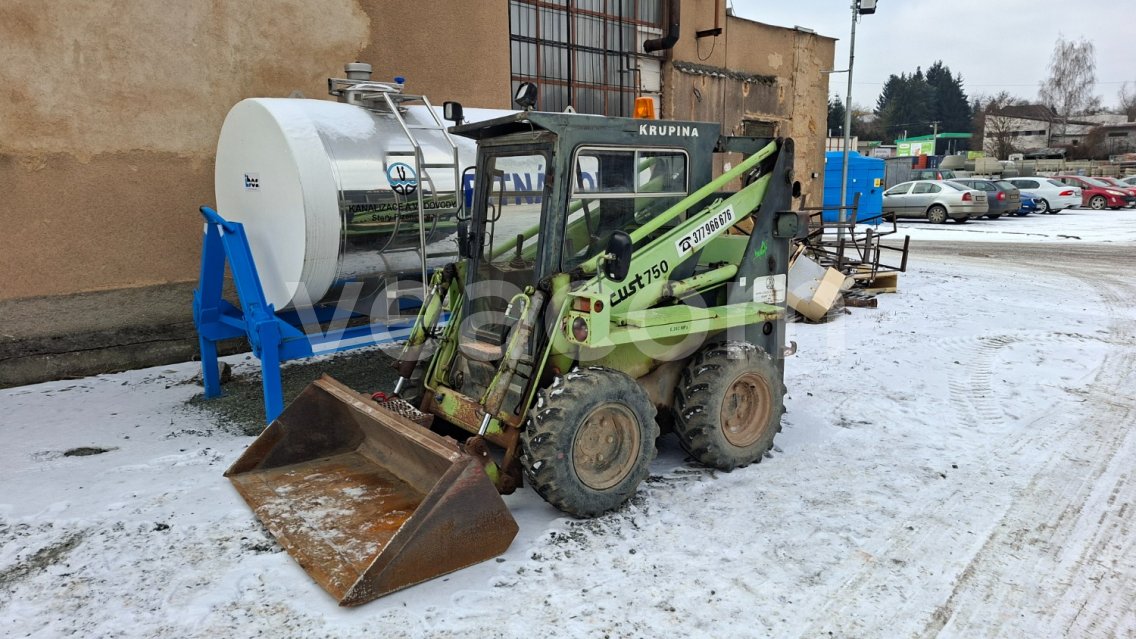 Online aukce: ZTS  KRUPINA LOCUST 750