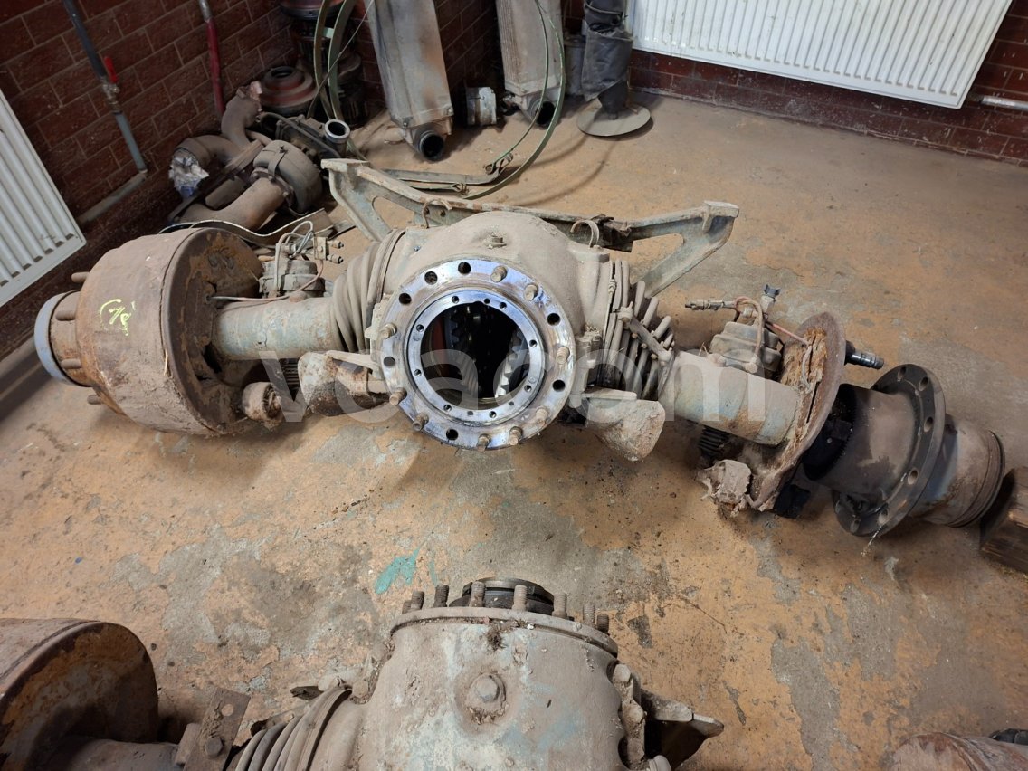 Online aukce:   DRUHÁ ZADNÍ NÁPRAVA (POSLEDNÍ) Z TATRA 815 8X8