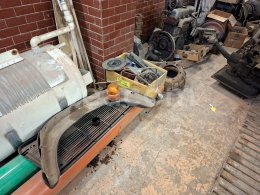 Online aukce:   MOTOR S PŘEVODOVKOU A SOUBOR NÁHRADNÍCH DÍLŮ Z AVIA A31