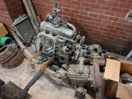 Online aukce:   MOTOR S PŘEVODOVKOU A SOUBOR NÁHRADNÍCH DÍLŮ Z AVIA A31