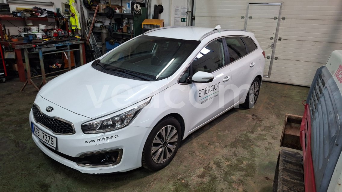 Online auction: KIA  CEE´D