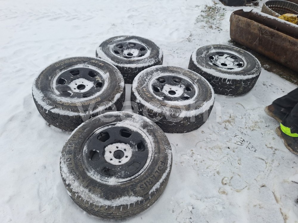 Online auction:  KOLA NISSAN