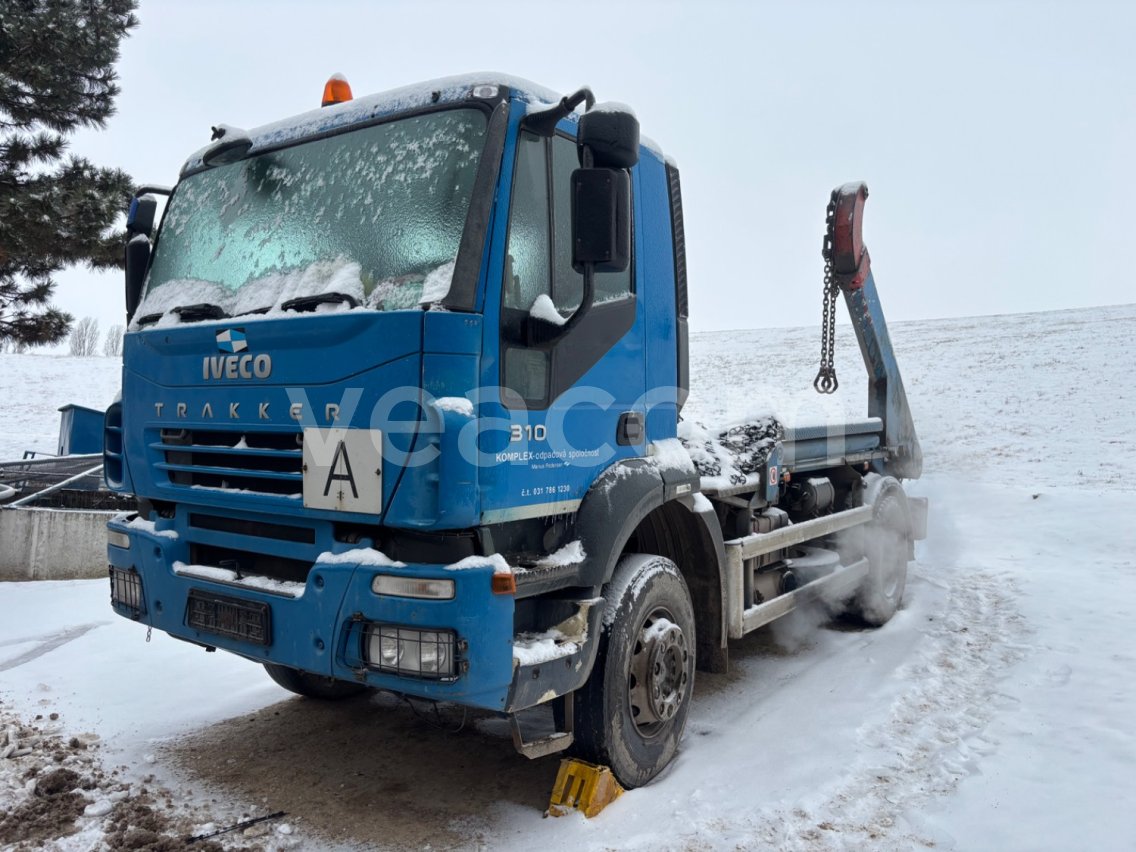 Online árverés: IVECO  TRAKKER 310