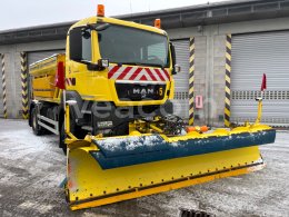 Online auction: MAN  18.440 4X4 + PRÍSLUŠENSTVO